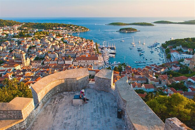 Group Speedboat Tour Golden Horn, Bol, Hvar and Paklinski Islands - Key Points