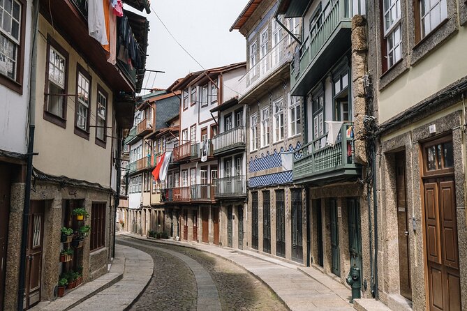 Guimarães Old Town Private Walking Tour - Inclusions