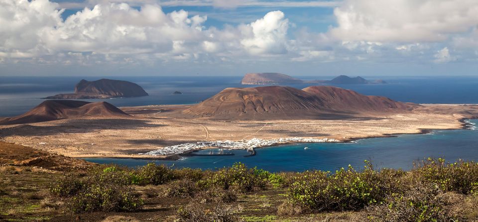 La Graciosa: Island Cruise With Lunch for Cruise Passengers - Key Points