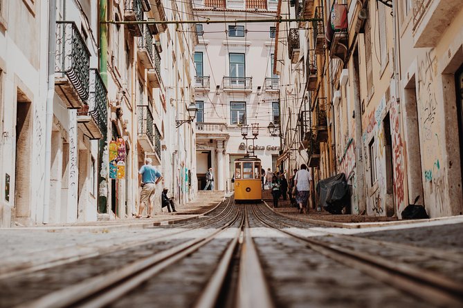 Lisbon Small-Group Instagram Sightseeing Tour - Tour Overview and Highlights