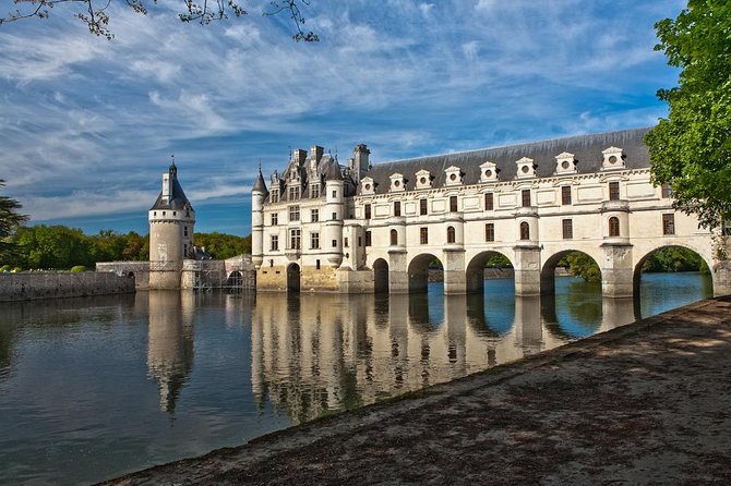 Loire Valley Castles Small-Group Day Trip From Paris - Just The Basics