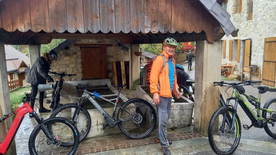 Luberon: E-Bike Rental - Key Points