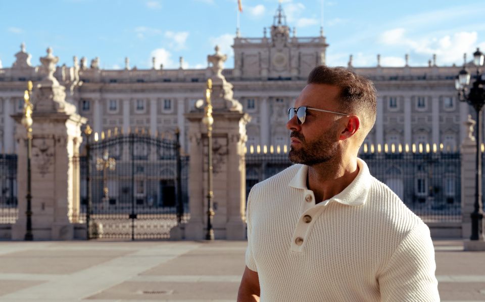 Madrid: Royal Palace Professional Photoshoot - Key Points