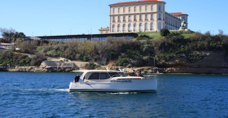 Marseille: Sunset Boat Cruise With Dinner and Drinks