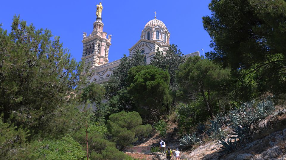 Marseille: Urban Hiking Tour With a Local Guide - Key Points