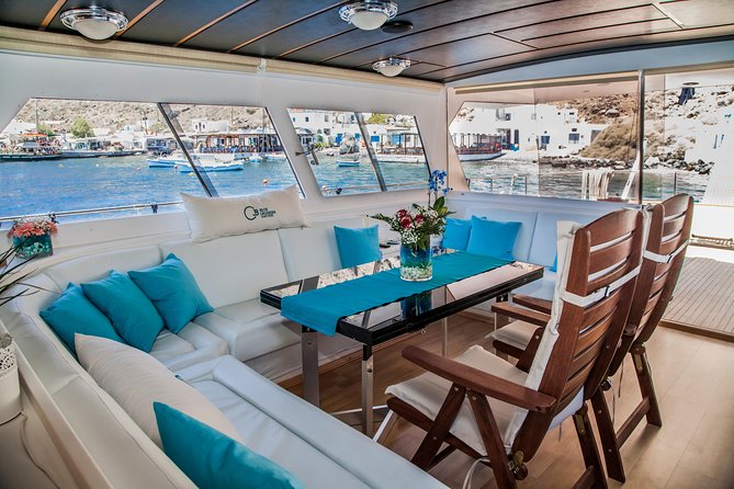 Motor Yacht Private Cruise With Gourmet 5-Course Dinner or Buffet Lunch - Just The Basics