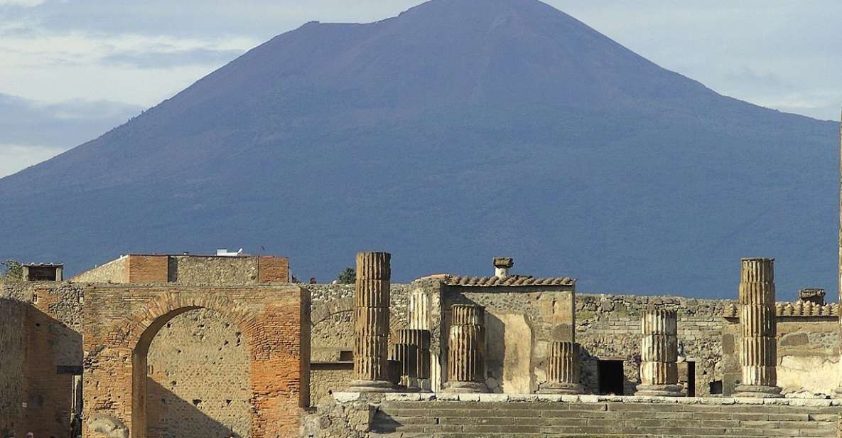 Naples: One-Way Trf From/To Amalfi Coast With Pompeii Stop - Key Points