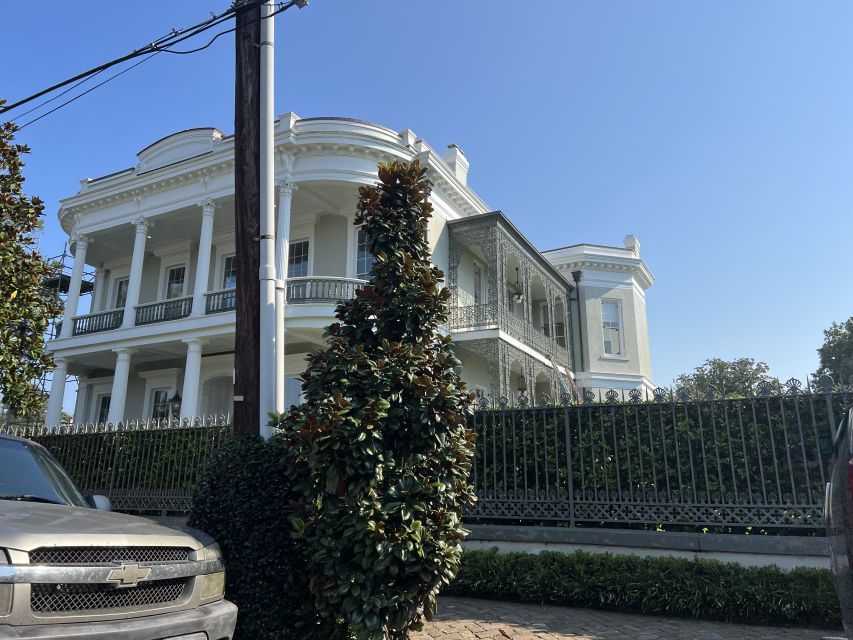 New Orleans : Garden District Architecture Walking Tour - Key Points