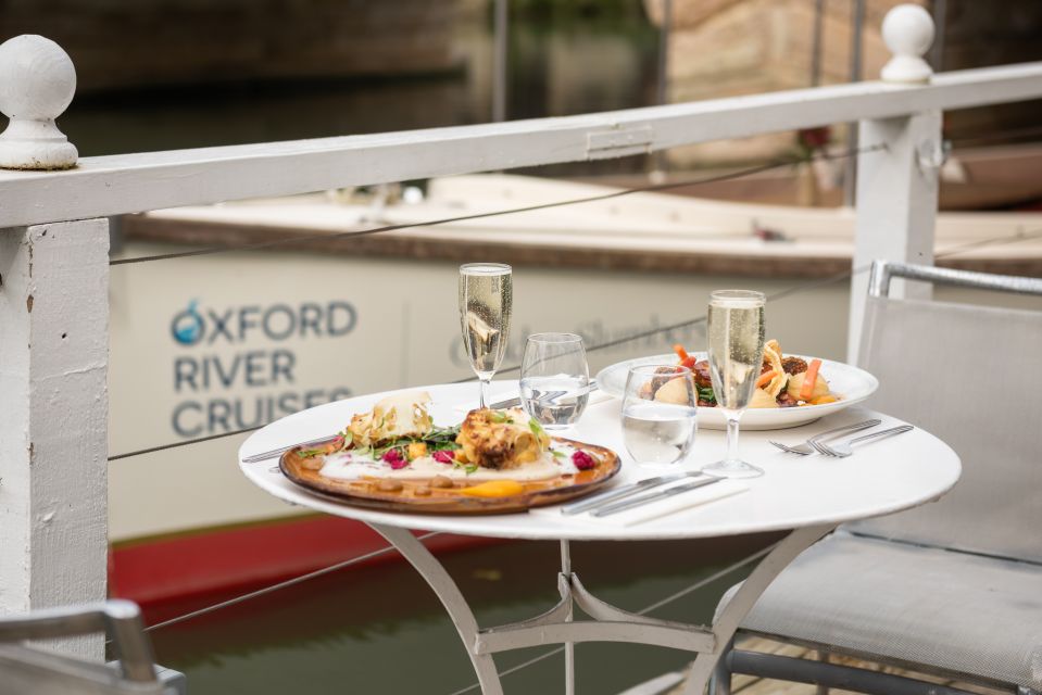 Oxford: River Cruise and 6-Course Tasting at The Folly - Key Points