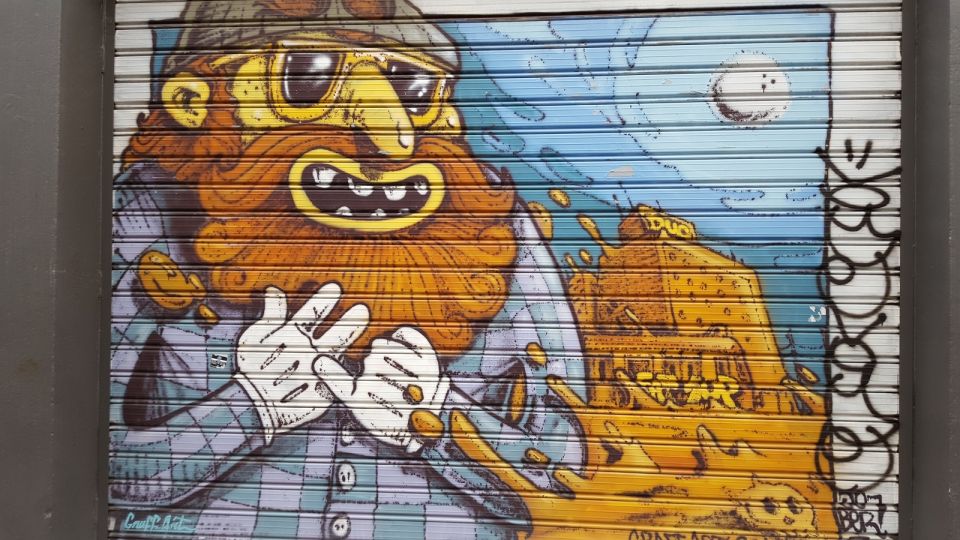 Paris: 2-Hour Street Art & Flea Market Tour - Key Points