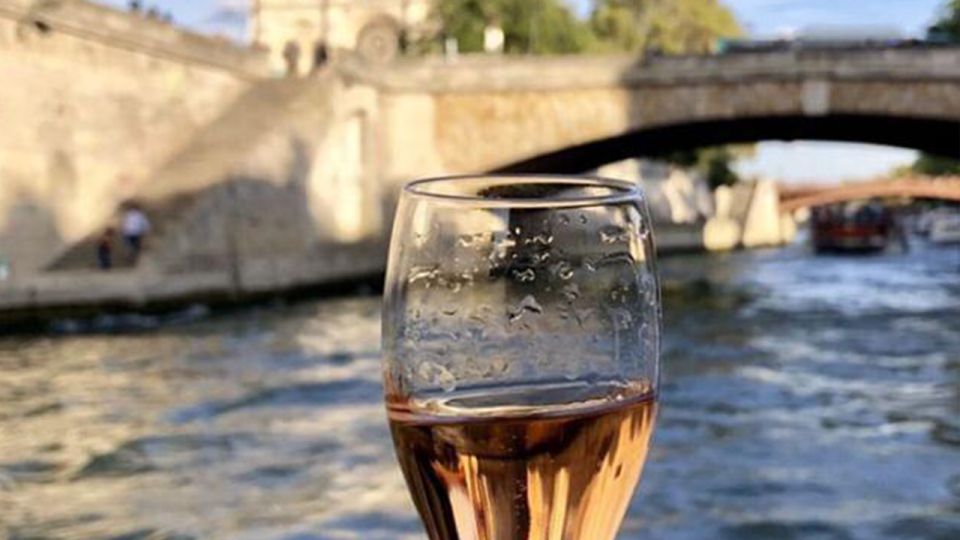 Paris: Champagne Tasting Cruise Departure From Eiffel Tower - Key Points