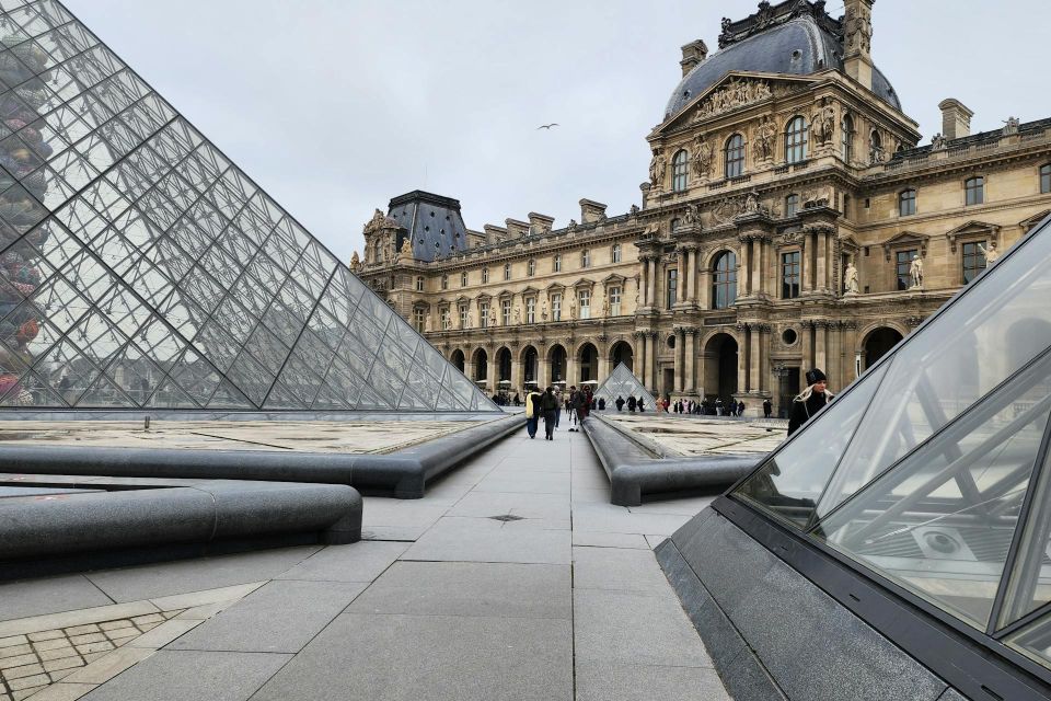 Paris - Louvre Pyramid : The Digital Audio Guide - Key Points