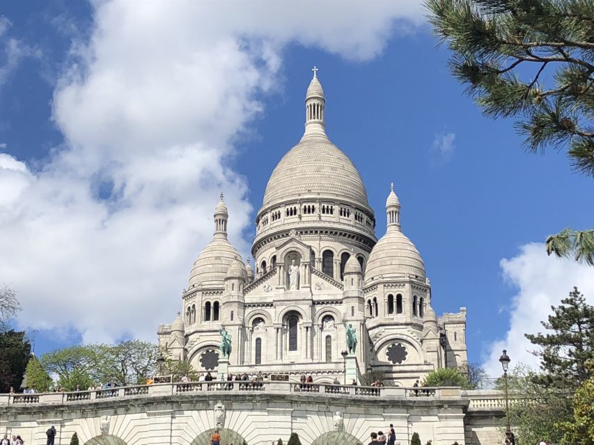 Paris: Self-Guided Treasure Hunt Through Montmartre - Key Points