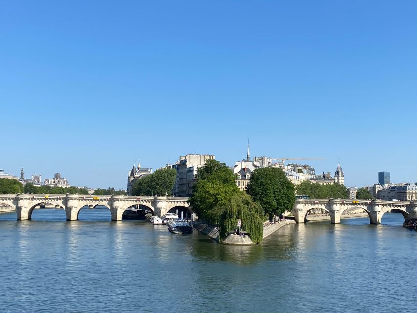 Paris : Treasure Hunt From the Panthéon to the Louvre - Activity Details