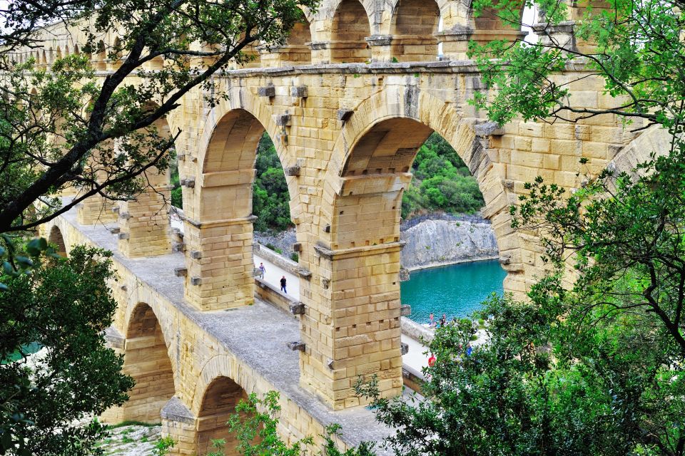 Pont Du Gard, Uzès & Nîmes: Half-Day Tour With Entry Fees - Key Points