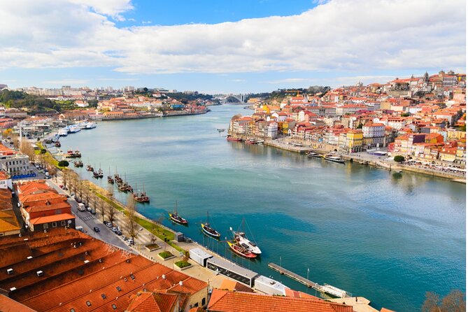 Porto by the Ocean: Outdoor Escape Game - Key Points