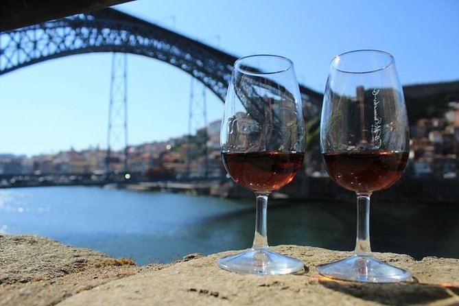 Porto Half-Day Private Tour With Tuk Tuk and Lello Bookstore - Tour Overview