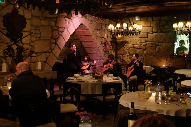 Porto Moonlight Walk & Fado Dinner - Key Points