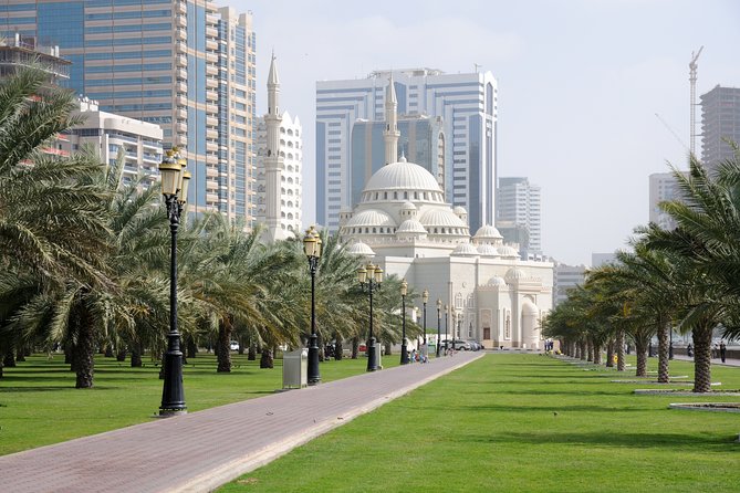 Private Romantic Tour In Sharjah - Key Points