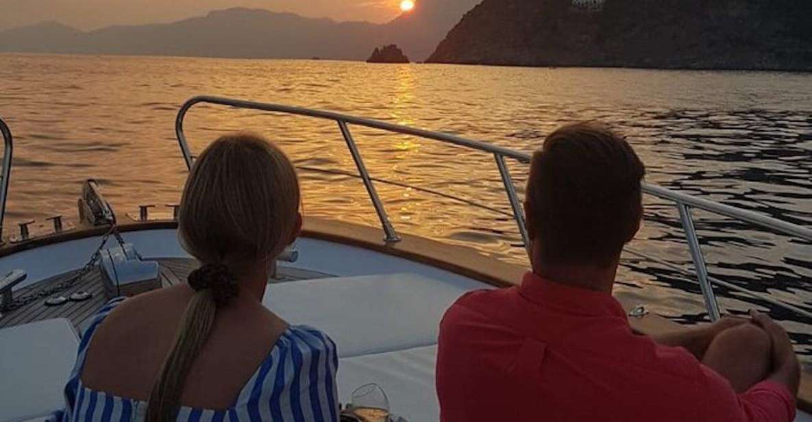 Private Sunset Boat Tour With Aperitif of Ligurian Goods - Key Points