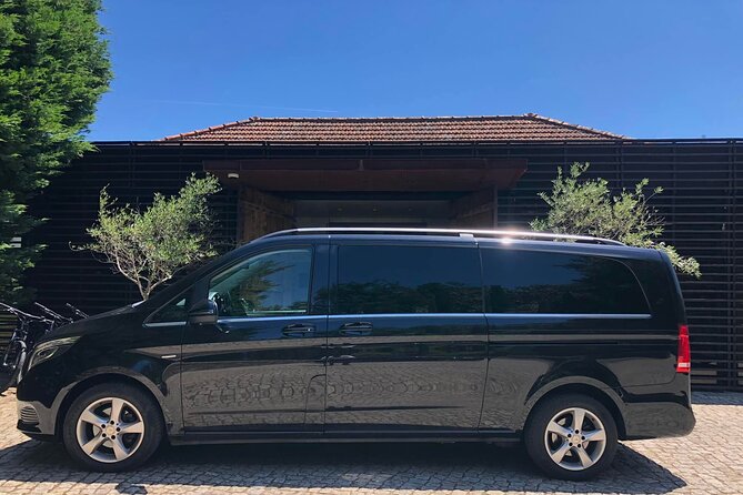 private transfer from porto to lisbon with two sightseeing stops Private Transfer From Porto to Lisbon With Two Sightseeing Stops