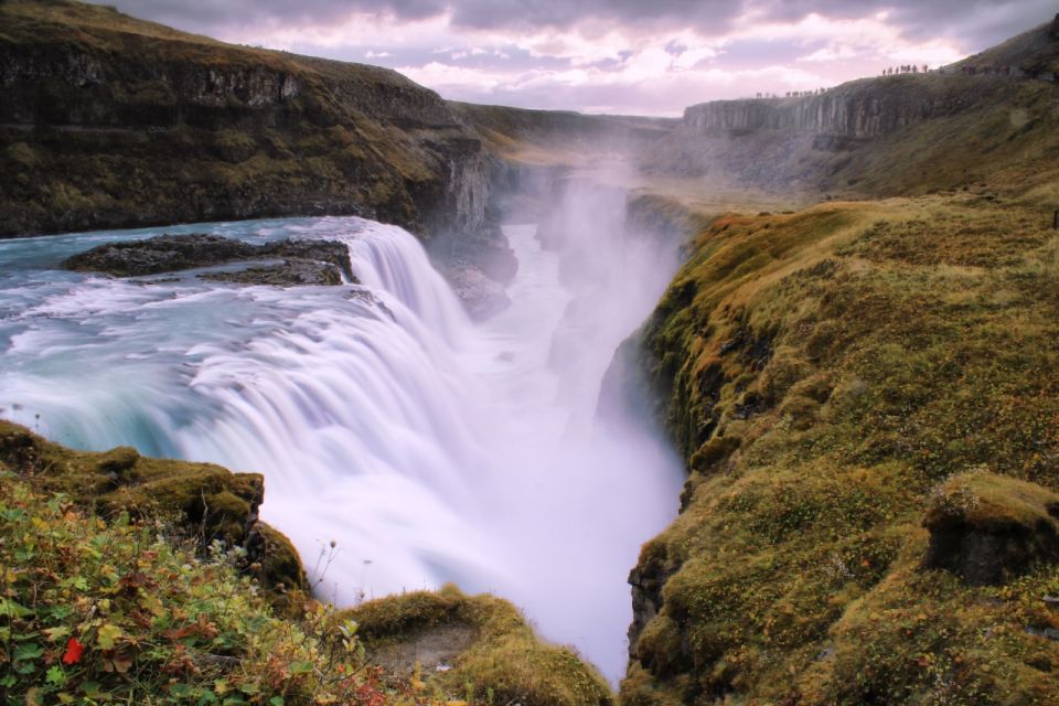 Reykjavik: Golden Circle, Tomato Farm and Kerið Crater Tour - Key Points