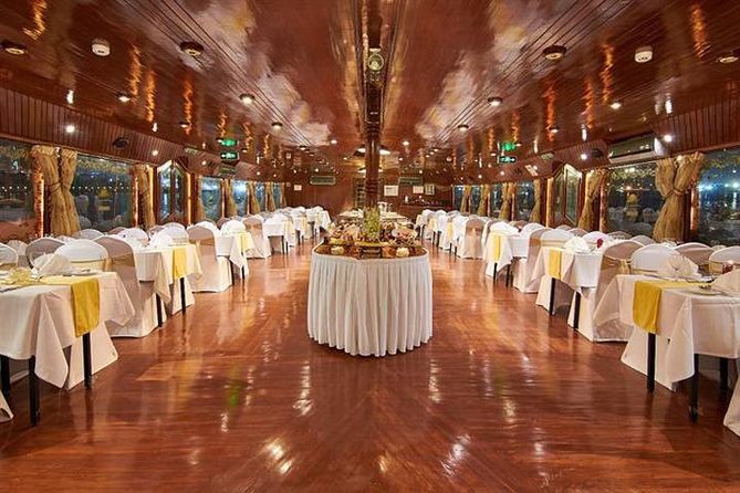 Romantic Dinner Cruise in Dubai Marina