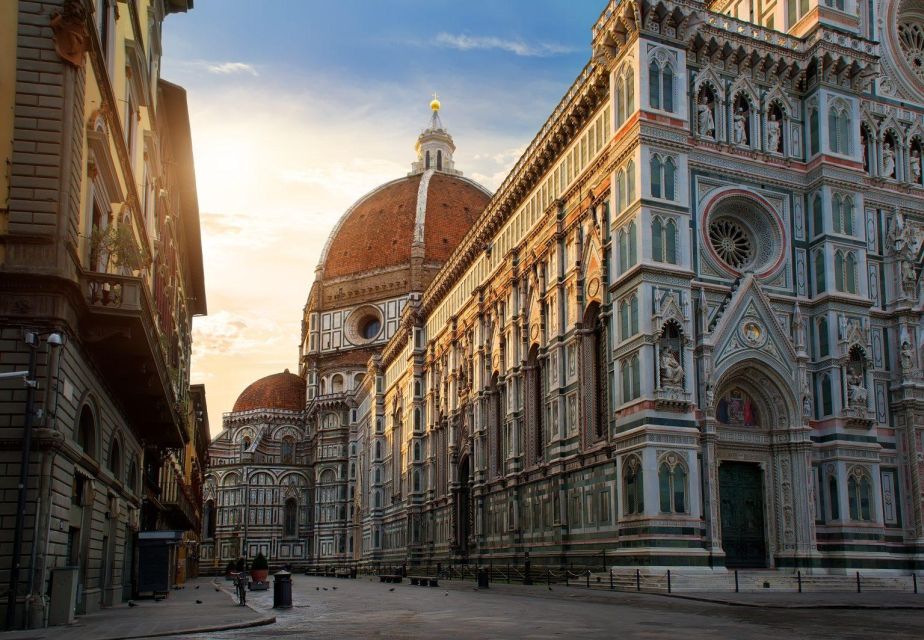 Romantic Renaissance: A Stroll Through Florence's Heart - Key Points