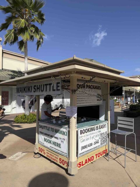 Shuttle to Premium Discount Shopping on Oahu - Key Points