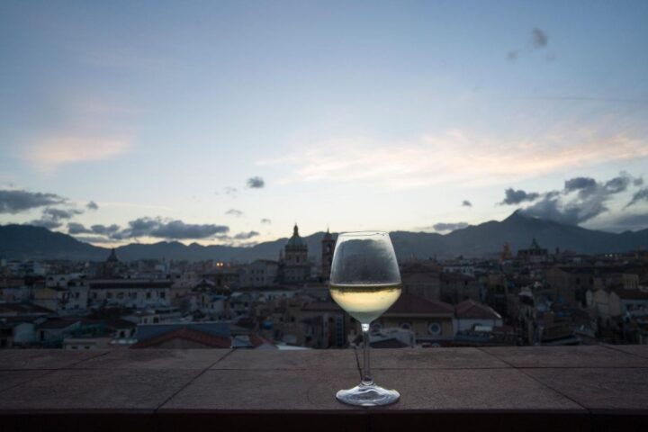 Sicily: Photo Walk and Wine Tasting - Key Points