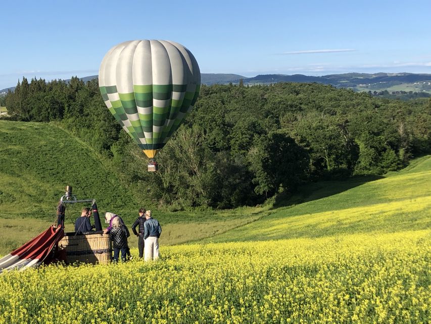 Siena: Balloon Flight Over Tuscany With a Glass of Wine - Key Points