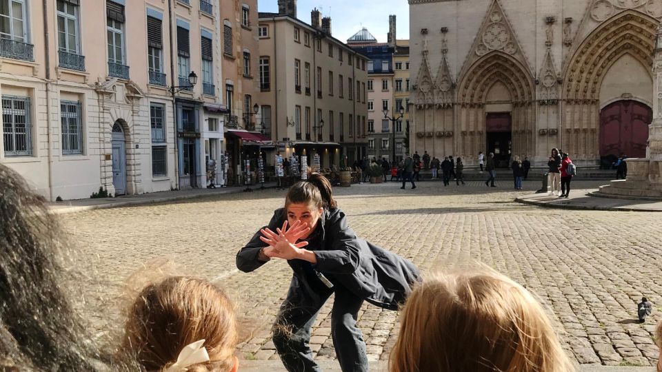 Storytelling Tour of the Old Lyon for Children - Key Points