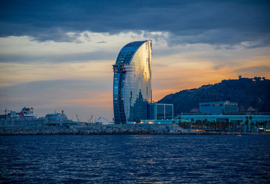 Sunset Sailing Experience in Barcelona - Key Points