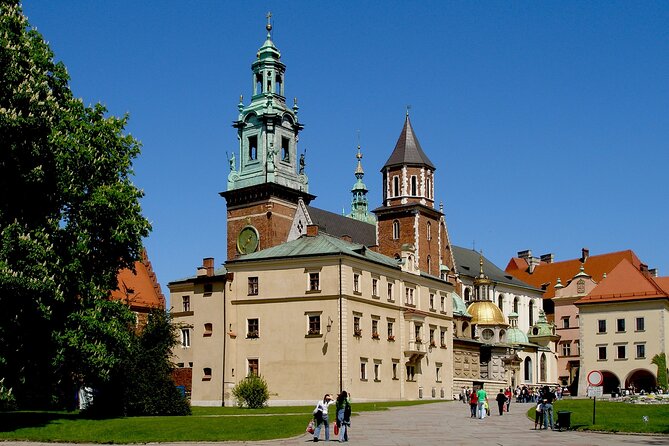 wawel cathedral old town and st marys basilica guided tour 2 Wawel Cathedral, Old Town and St. Marys Basilica Guided Tour