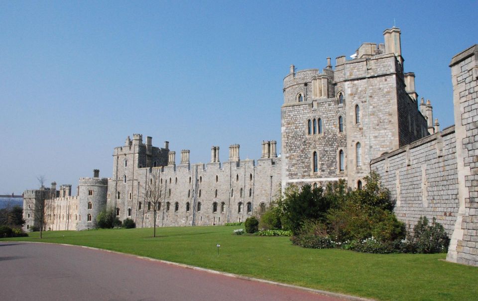Windsor Oxford Cotswold Private Tour Including Admissions - Key Points