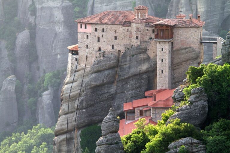 From Halkidiki: Meteora & Monasteries Day Trip With Transfer