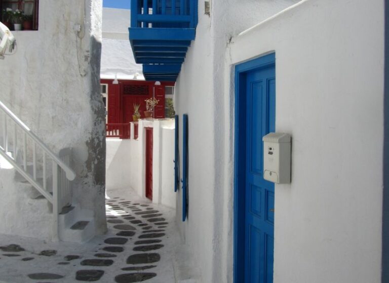 From Naxos: Round Day Trip to Mykonos Island