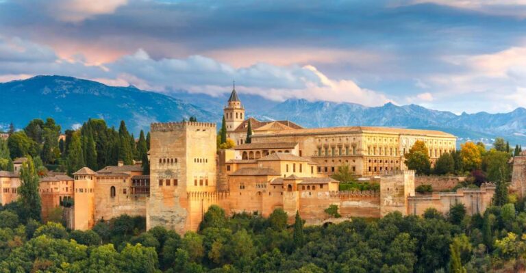 Granada: 3-Hour Fast-Track Alhambra Tour