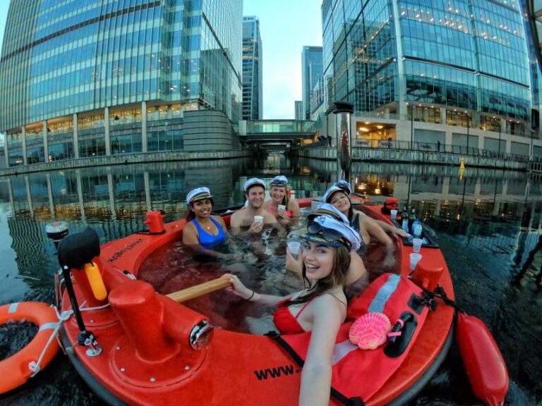 London: Hot Tub Boat Guided Historical Docklands Cruise