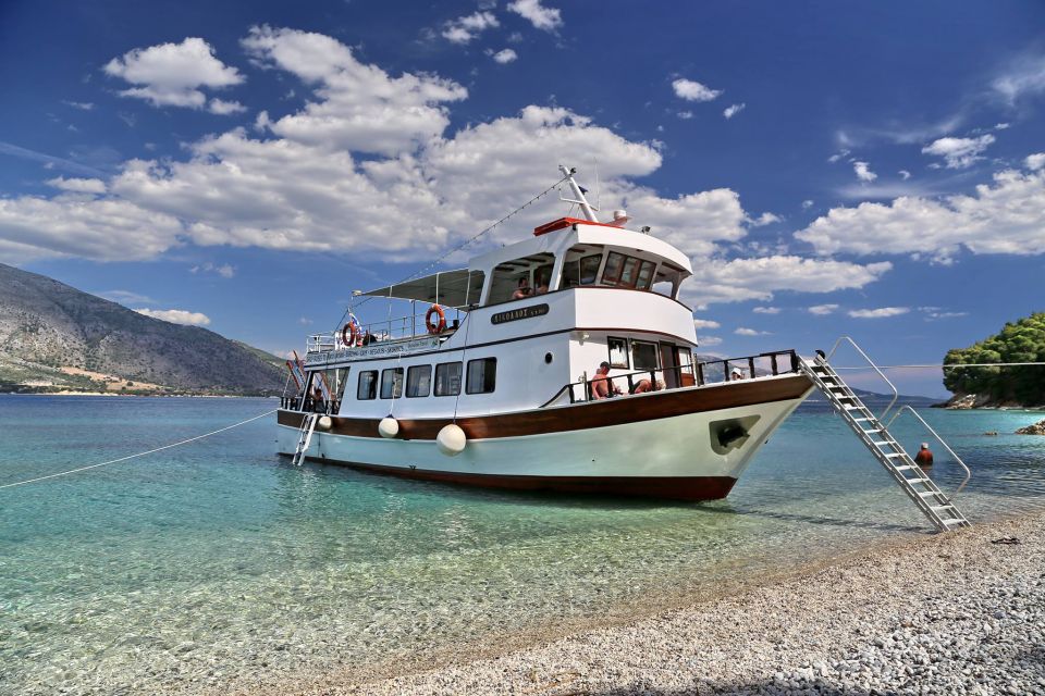 1 nydri boat cruise to porto katsiki egremni and agiofilli Nydri: Boat Cruise to Porto Katsiki, Egremni and Agiofilli