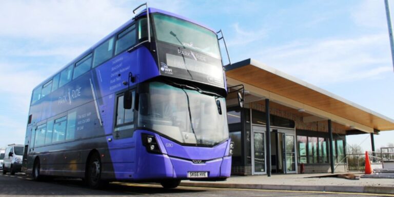 Oxford: BUS Transfer To/From London Heathrow Airport