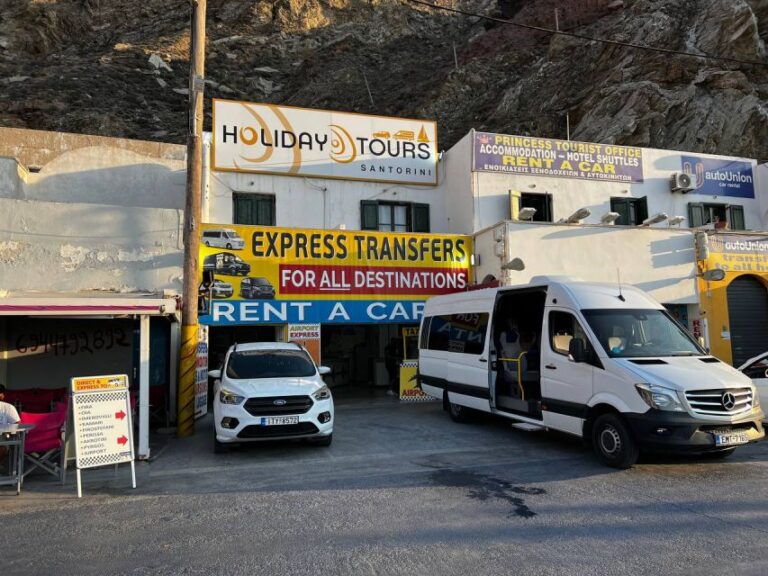 Santorini: Port Transfer to Hotels and Airport