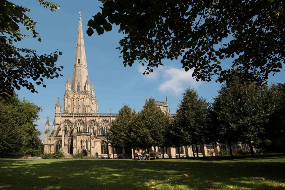 1 st mary redcliffe church bristol guided tour St Mary Redcliffe Church Bristol: Guided Tour