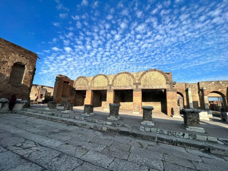 Tour to Pompeii, Wine Tasting at the Cellars From Positano