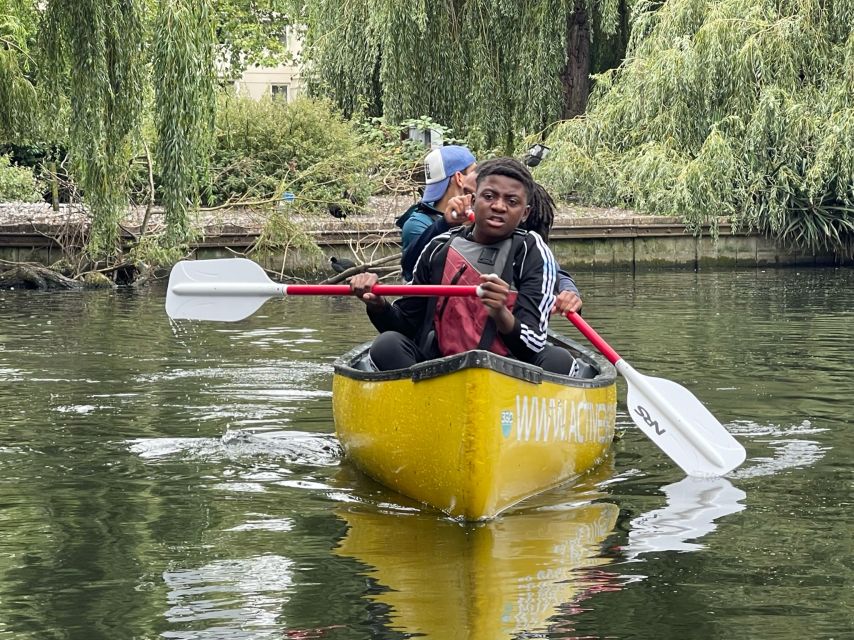 2 Seater Canoe Rental at Brentford - Duration and Hosting Details