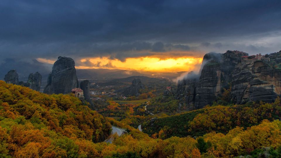 From Athens: 3 Days in Meteora & Delphi With Tours & Hotel - Inclusions