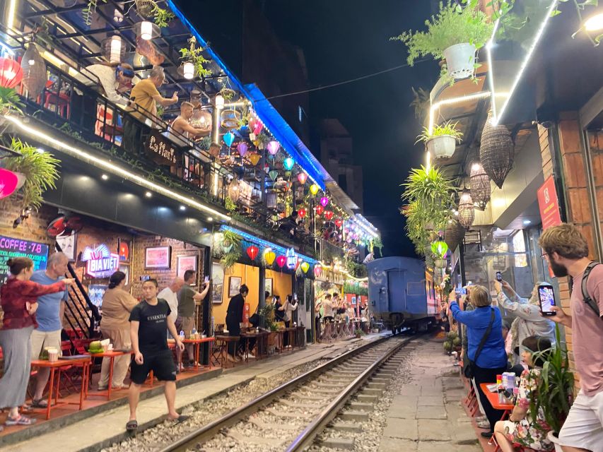 Hanoi: Guided Street Food Tour With Train Street Experience - Experience Highlights