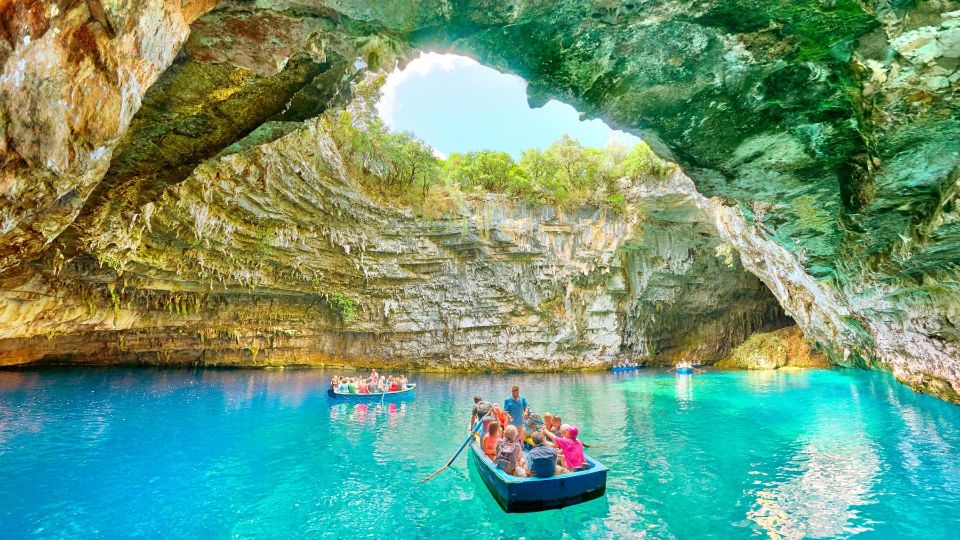 Kefalonia: Wine Tasting, Melissani, Drogarati & Fiscardo - Transportation