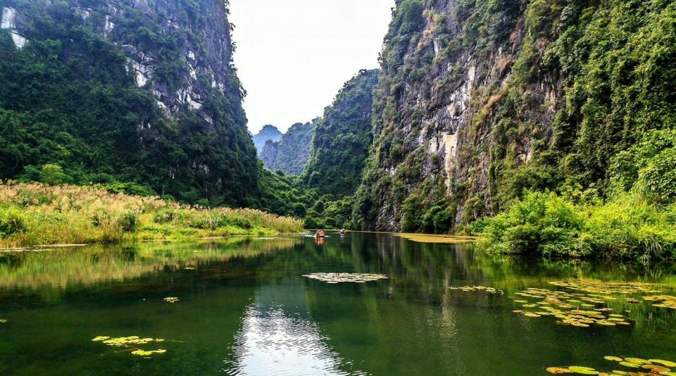 Ninh Binh Nature's Masterpiece: Trang An - Hoa Lu & Mua Cave - Experience Highlights