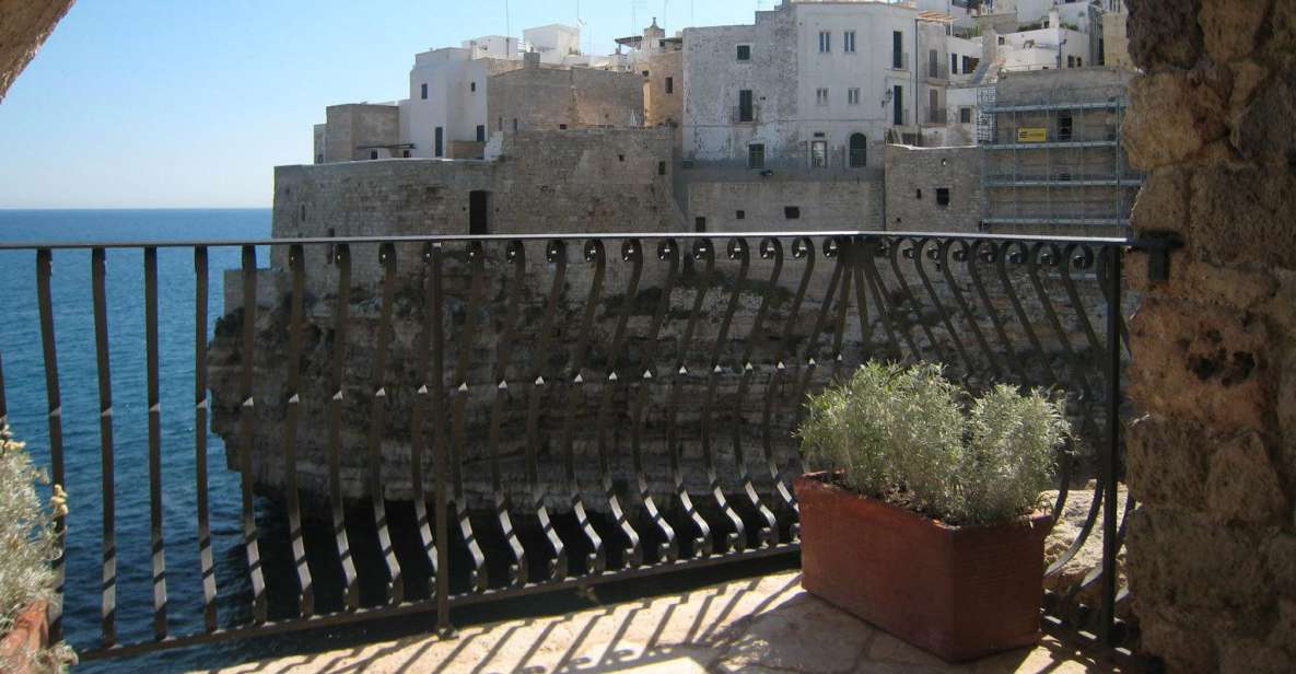 Polignano a Mare Walking Tour With Special Coffee Tasting - Tour Description